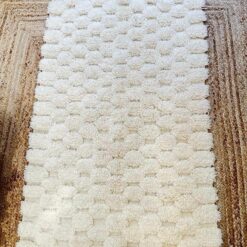 Tapis Beni Ouaren: Élégance Traditionnelle pour Votre Intérieur