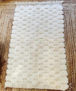 Tapis Beni Ouaren: Élégance Traditionnelle pour Votre Intérieur