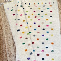 Tapis Beni Ouaren: Élégance Traditionnelle pour Votre Intérieur