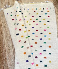 Tapis Beni Ouaren: Élégance Traditionnelle pour Votre Intérieur