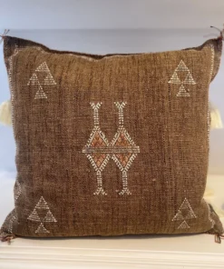 Coussin Sabra marron artisanal marocain avec motifs traditionnels