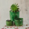 Pot vintage Tamegroute vert fait main, céramique artisanale du Maroc.