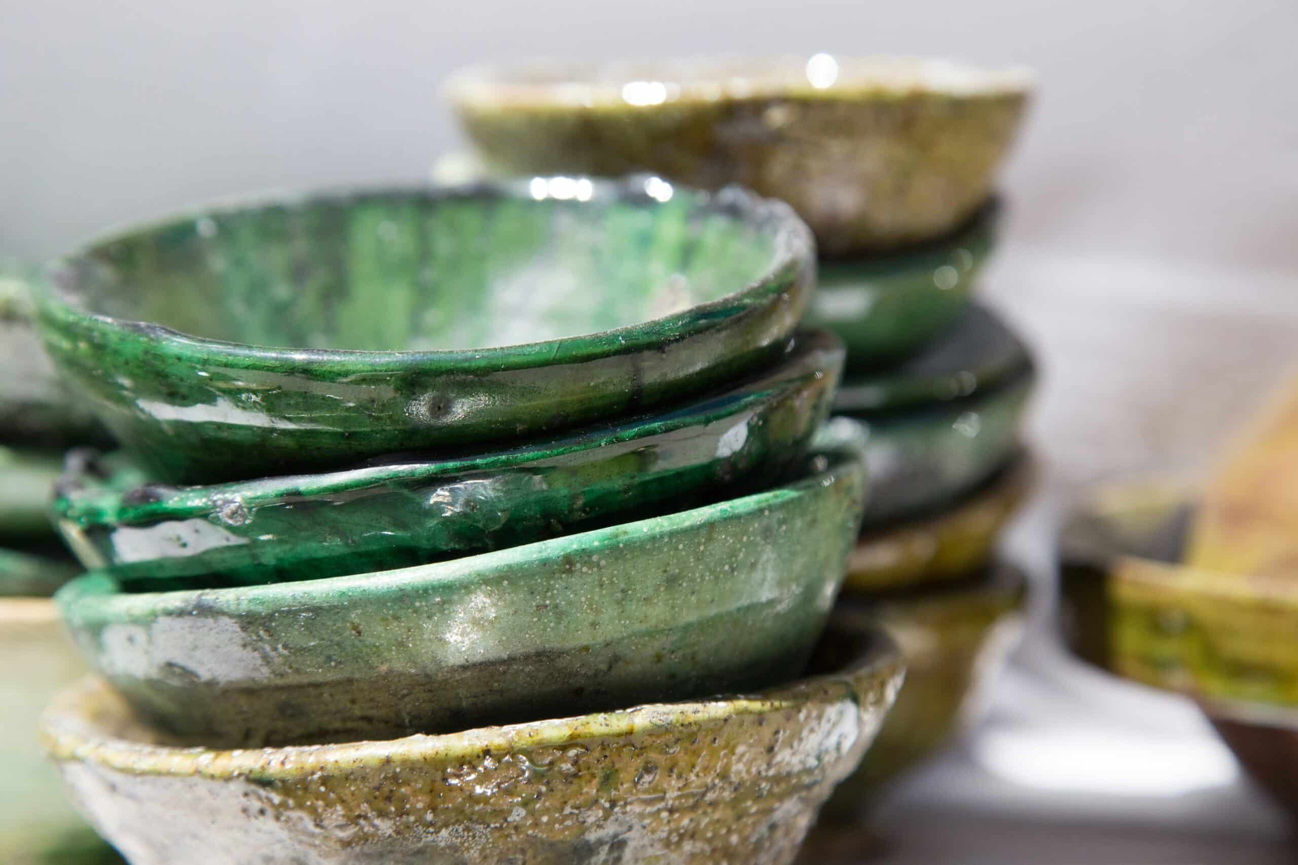 Poterie de Tamegroute à l'émail vert profond