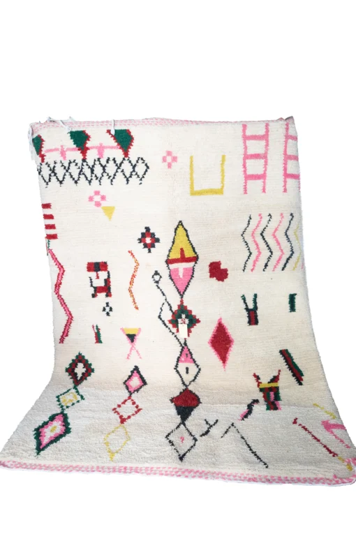 Tapis Béni Ouarain blanc à motifs