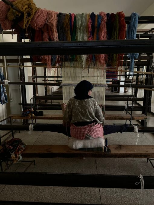 Artisanes marocaines et tapis berbères faits main