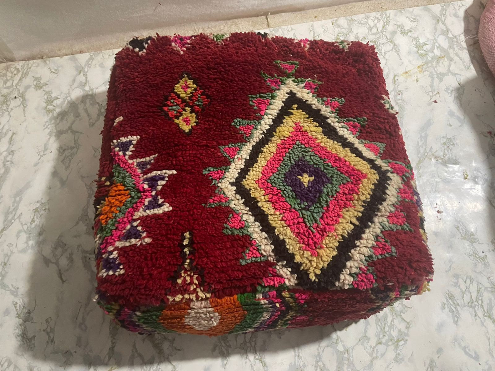 Poufs marocains vintage et produits par Chouïa Maison