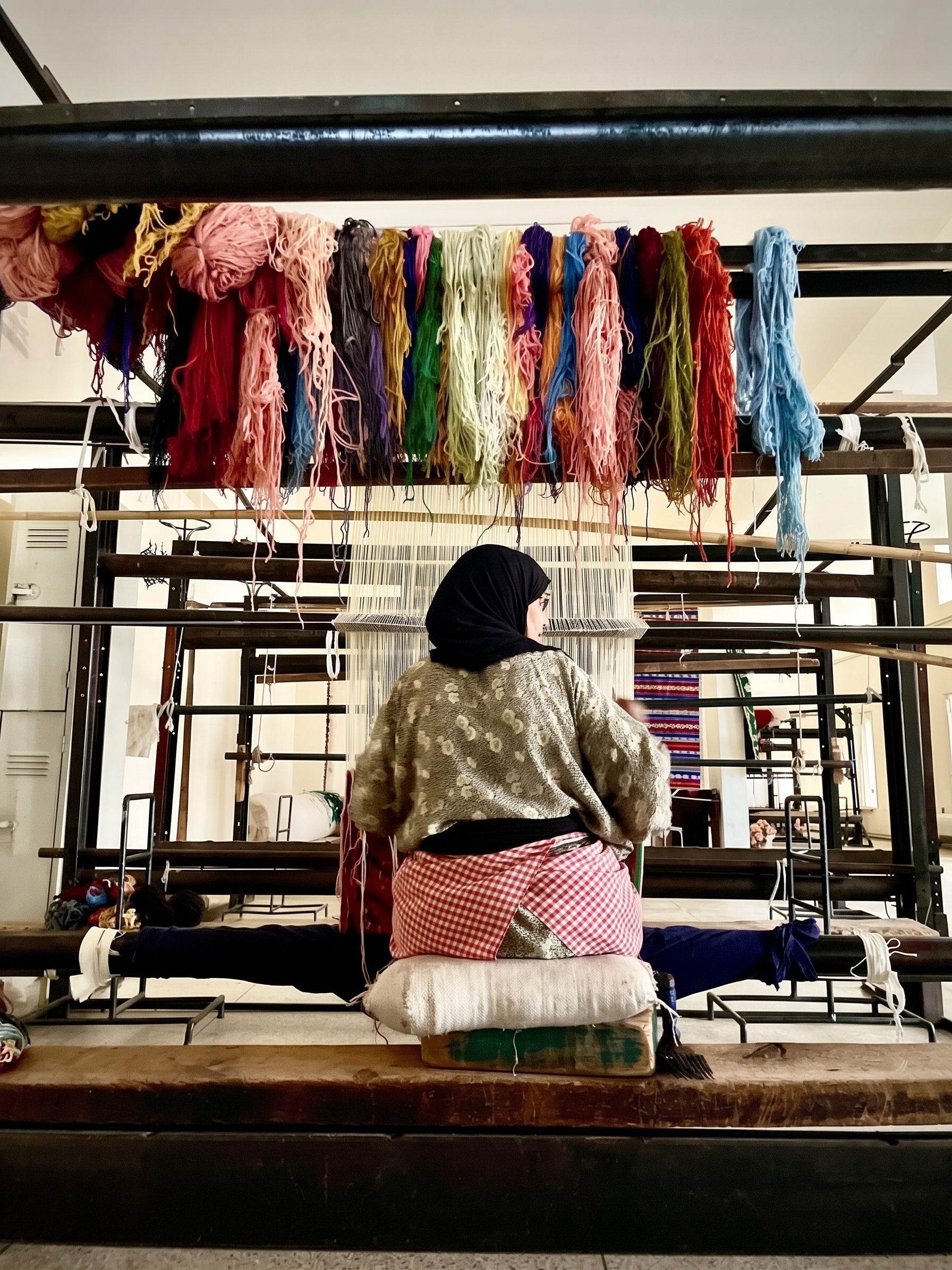 Tapis berbère artisanal sélectionné pour un projet de décoration sur mesure